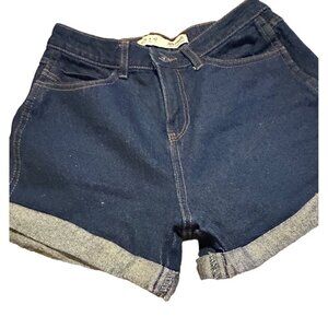 Women’s Denim Co Blue Short Shorts with Cuffs Size 6 Sku 2549
